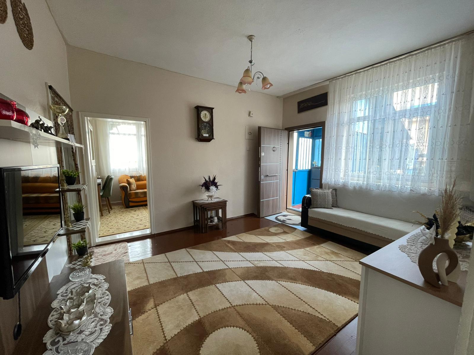 ABDURRAHMAN GAZİDE 2 KATLI BİNA